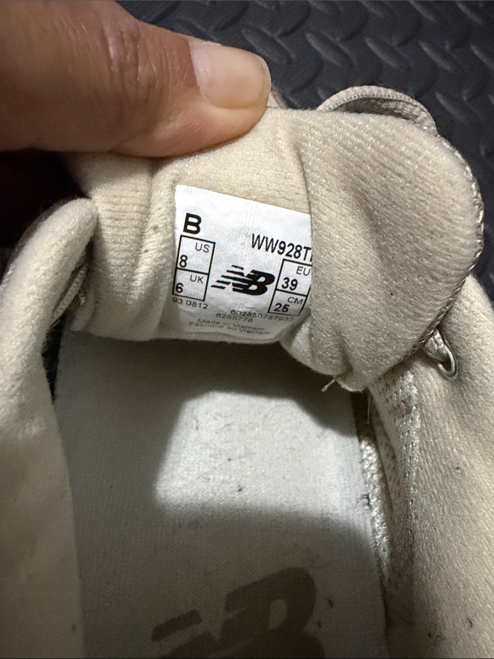 New Balance Womens 928 Walking Shoes Tan Suede Leather Comfort Sneakers Size 8 - Picture 7 of 7